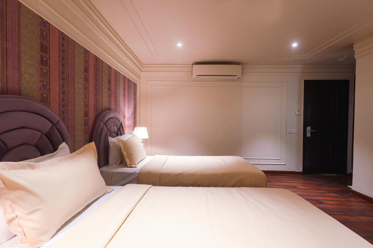The Saga Hotel นิวเดลี ภายนอก รูปภาพ