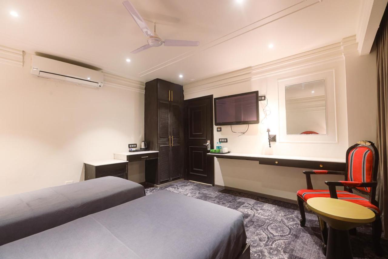 The Saga Hotel นิวเดลี ภายนอก รูปภาพ